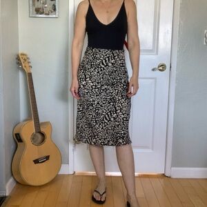 3/$20 Leopard Midi Skirt M